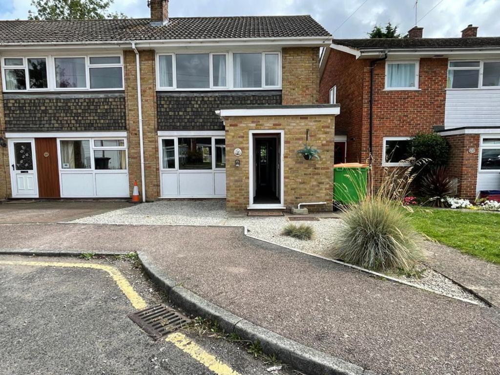 Perfect For Contractors - Canterbury - Free Parking - Ultra Wifi Εξωτερικό φωτογραφία