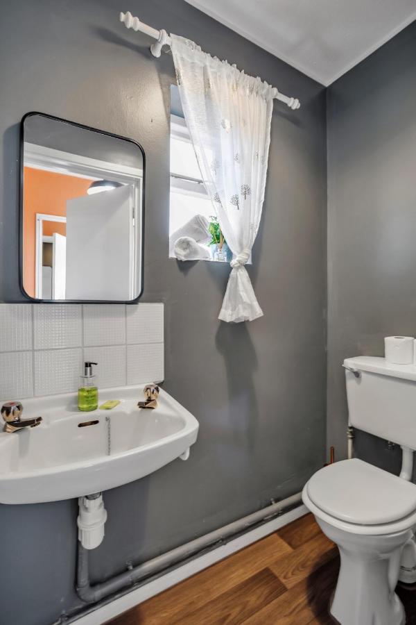 Perfect For Contractors - Canterbury - Free Parking - Ultra Wifi Εξωτερικό φωτογραφία